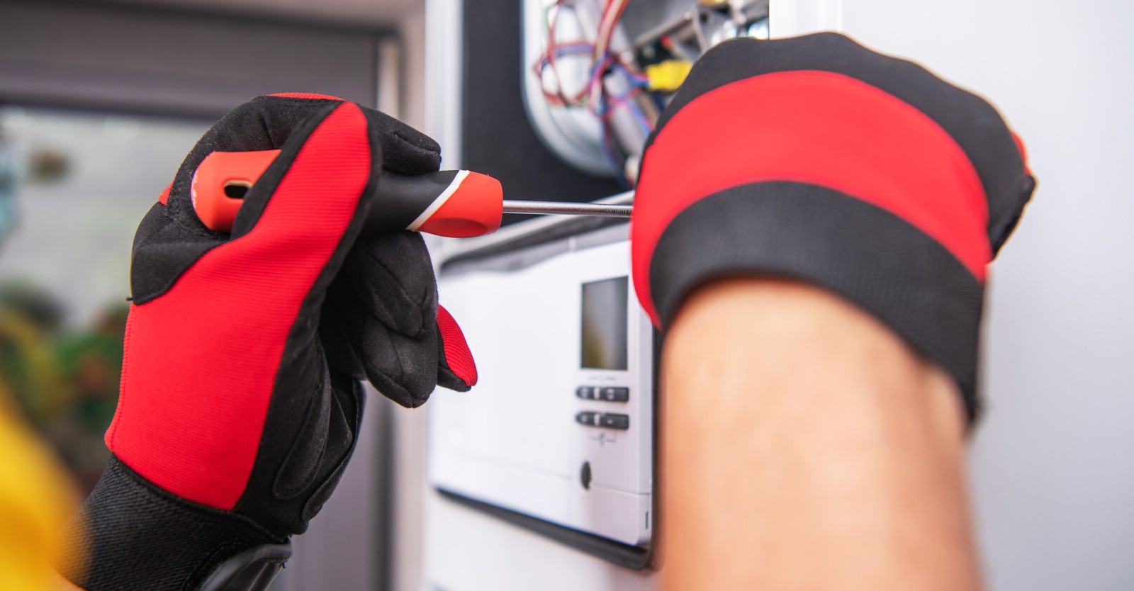 How to Decide Whether to Repair or Replace Your Boiler in a Toronto Home